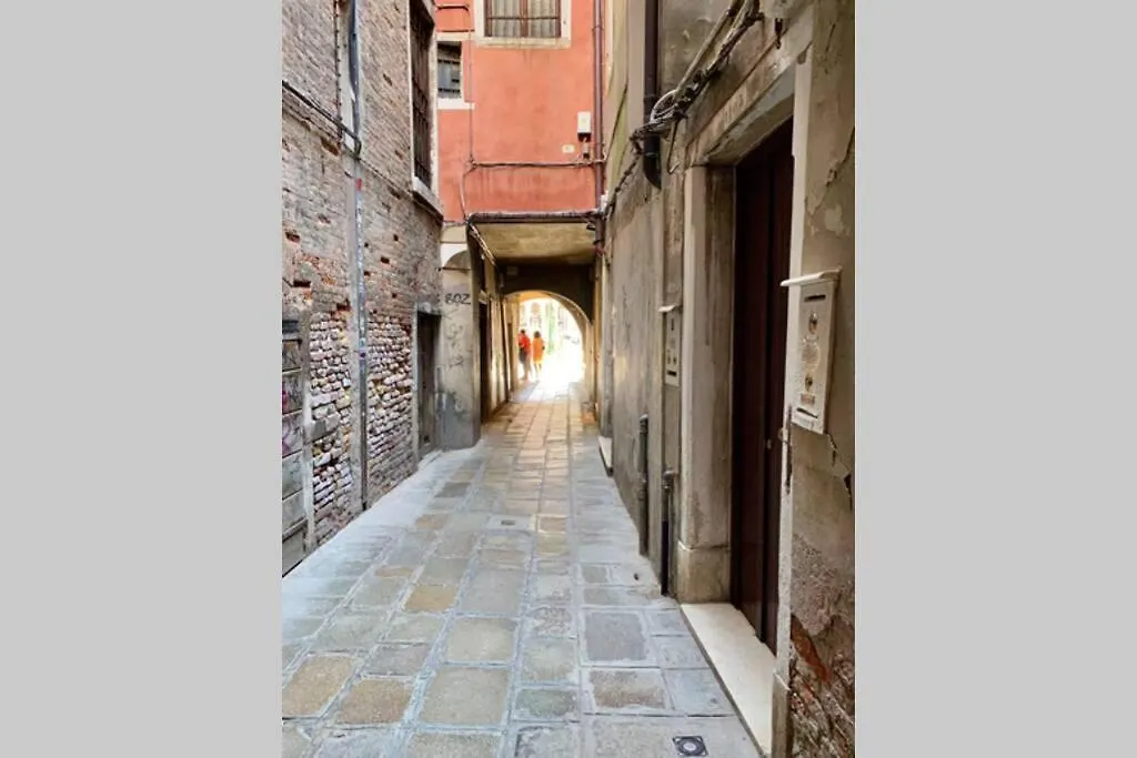 Ca' Silvestro Penthouse With Private Rooftop Apartment Venice